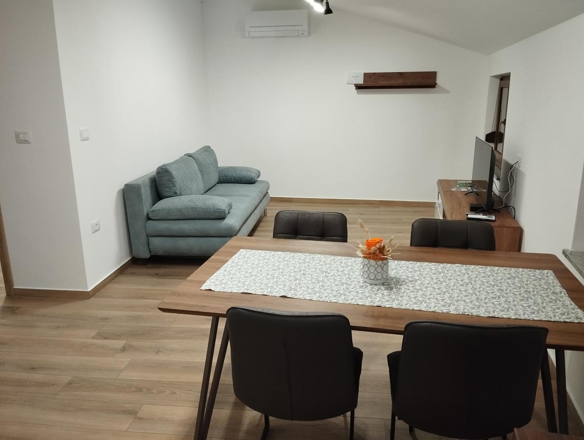 Apartmaji Tanto Malovse Crnice Bagian luar foto