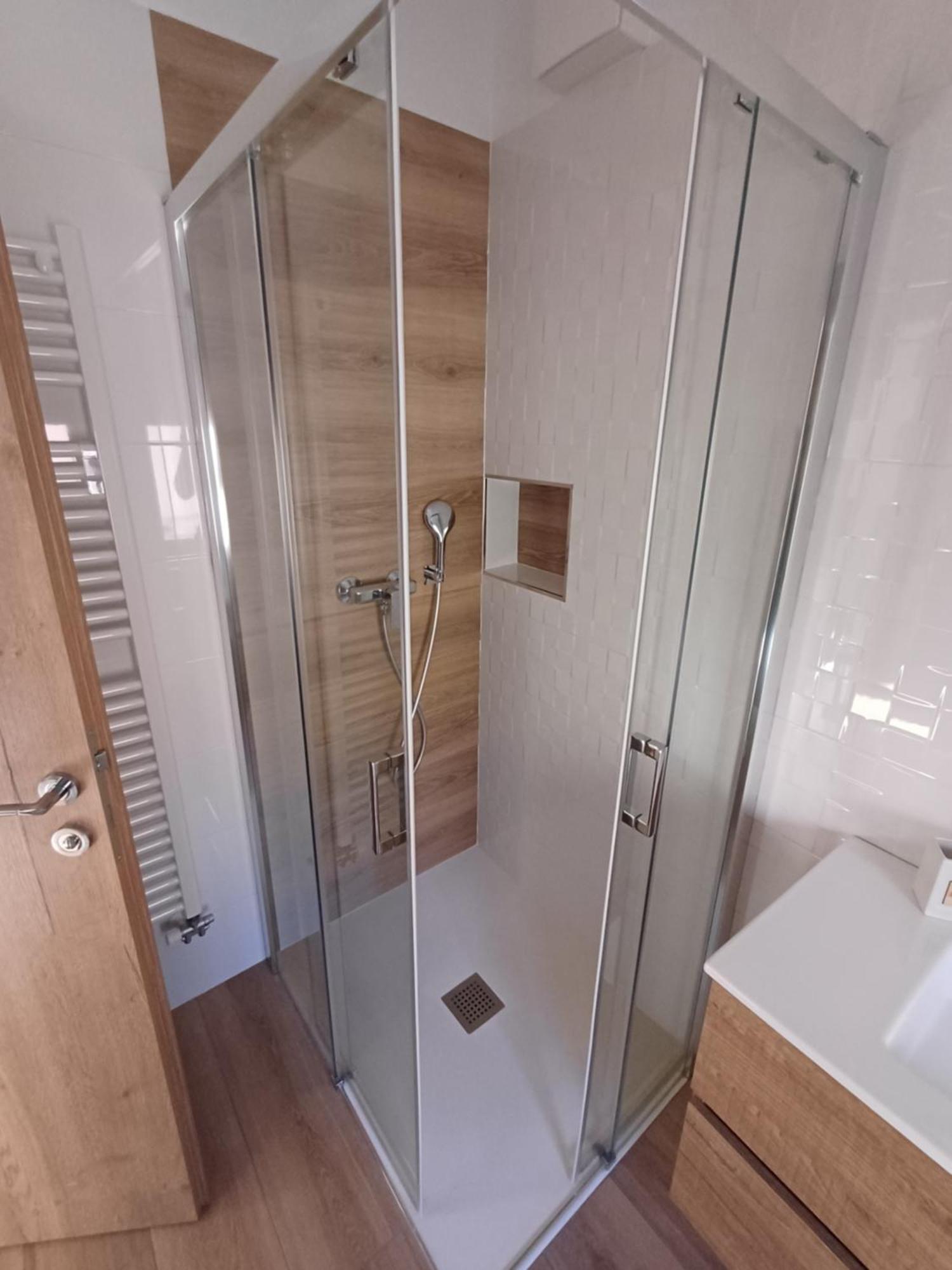 Apartmaji Tanto Malovse Crnice Bagian luar foto