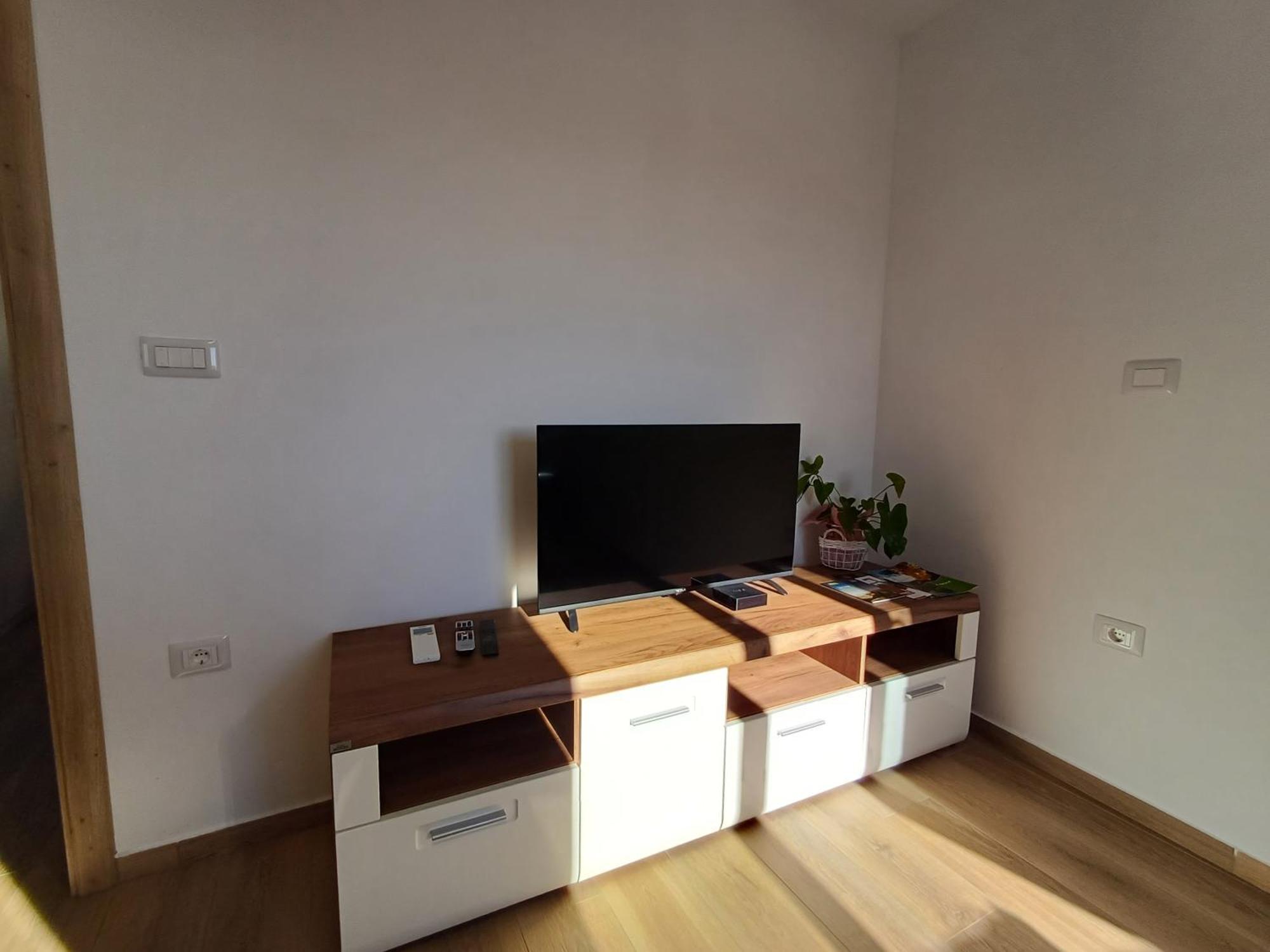 Apartmaji Tanto Malovse Crnice Bagian luar foto